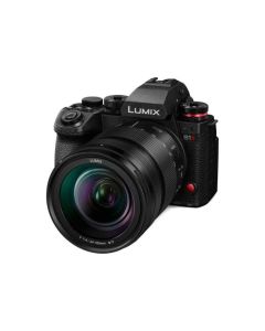 Panasonic S1 II + Lumix S 24-105mm F4